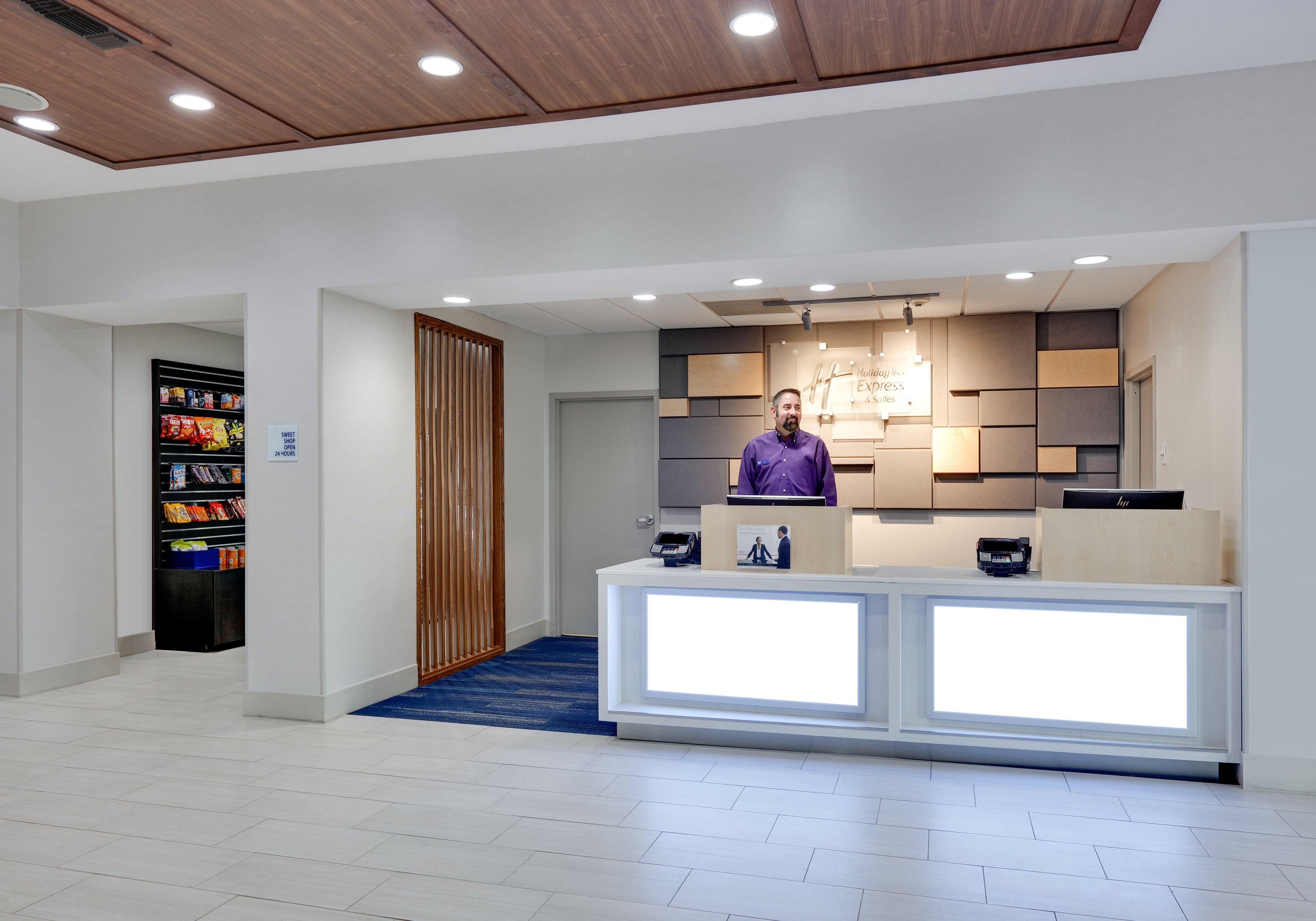 Holiday Inn Express Hotel & Suites Cleburne By Ihg Exterior photo