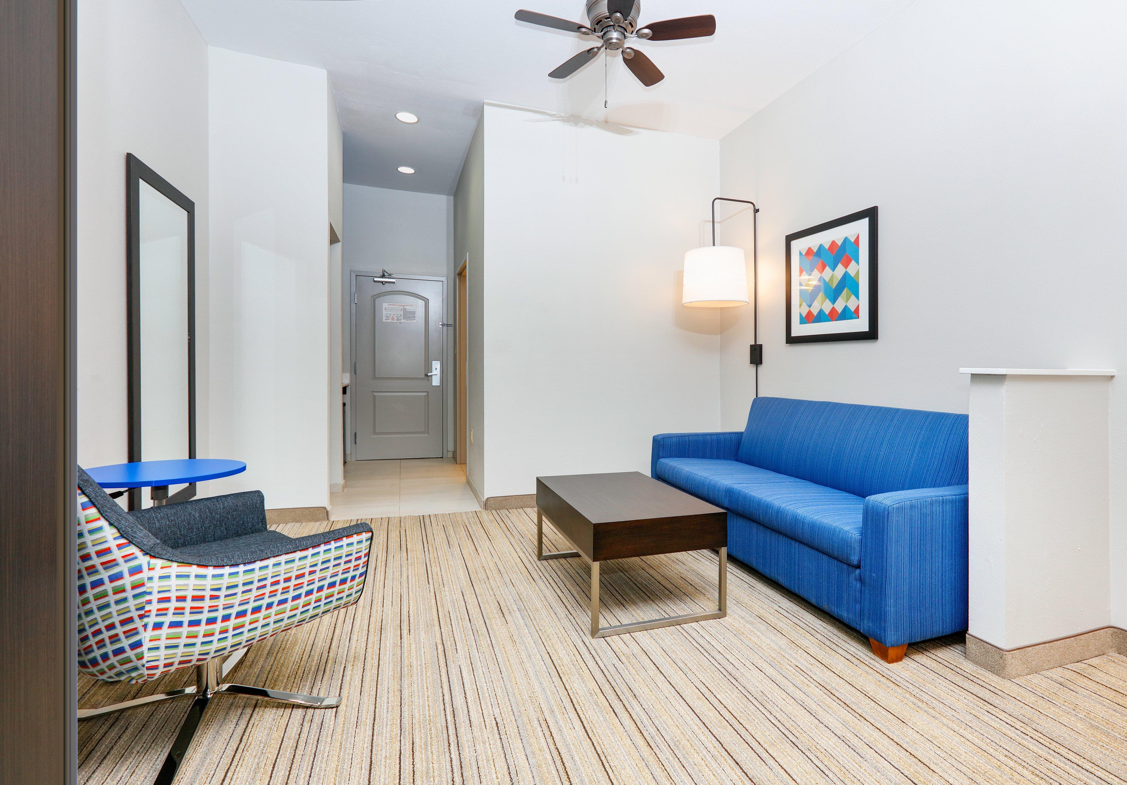 Holiday Inn Express Hotel & Suites Cleburne By Ihg Exterior photo